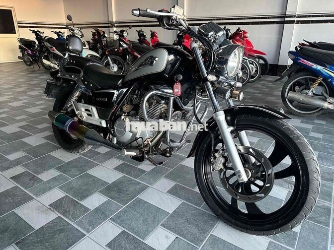 Suzuki GZ150-A Đen Xe máy cổ điển