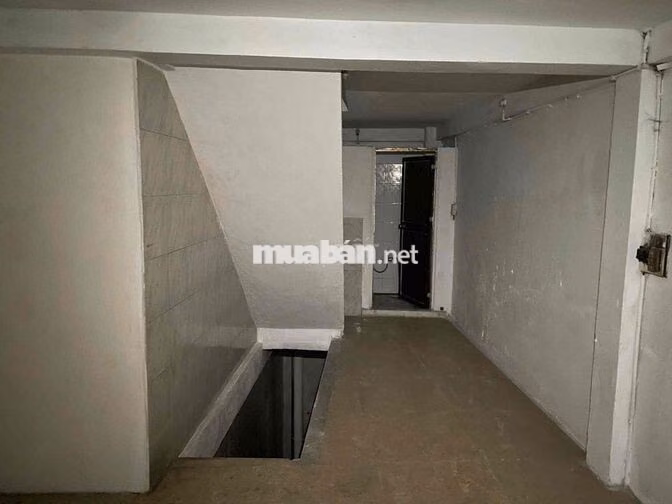Chính chủ cho thuê nguyên căn nhà mặt tiền với các thông tin sau: -Vị