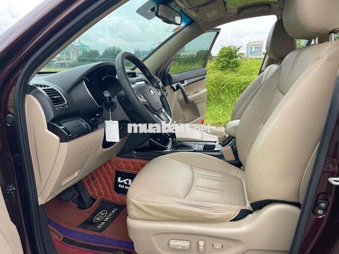 Kia Sorento 2.4AT bản GAT 2019 đi 78.000km