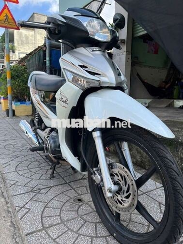 Honda Future 125 Fi Trắng