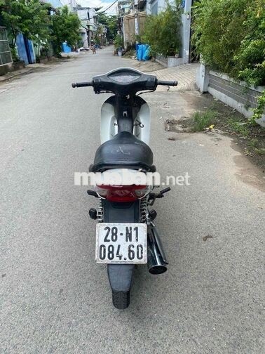 Honda Wave 100 2013 Trắng. Máy bao im như xe điện