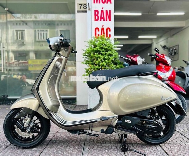 Piaggio Sprint 2022 Xám cát