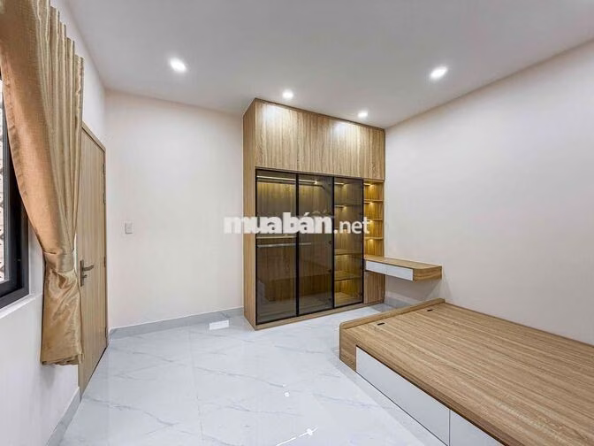 Cho thuê nhà Chính Chủ Võ Duy Ninh, Bình Thạnh  Dt: 3,2 dài 12 nở hậu