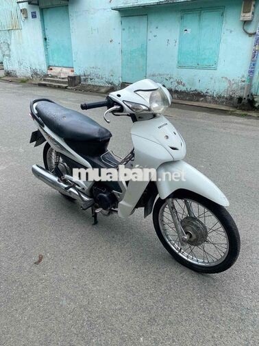 Honda Wave 100 2013 Trắng. Máy bao im như xe điện