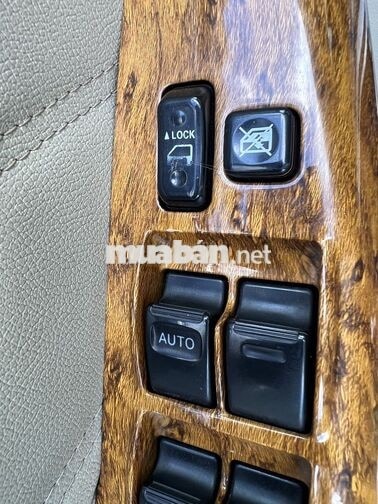 Toyota Fortuner V3.0 Số tự động Vàng cát