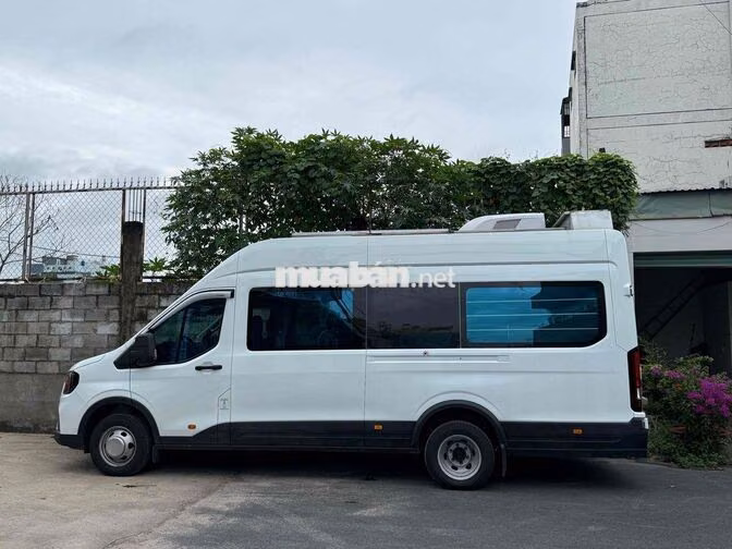 Ford Transit 2025 mobihome 5 chỗ Trắng 8000km
