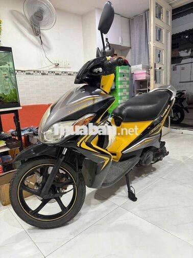 Yamaha Luvias 2012 Đen vàng, ít đi nên bán