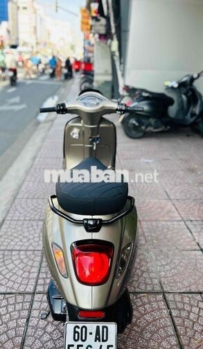 Piaggio Sprint 2022 Xám cát