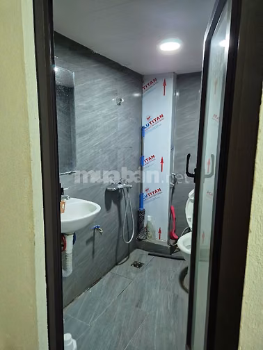 Cho thue Phồng 20m2 Khép kín đủ đồ Ngõ 33 Lang Yên Hồng Hà HN 