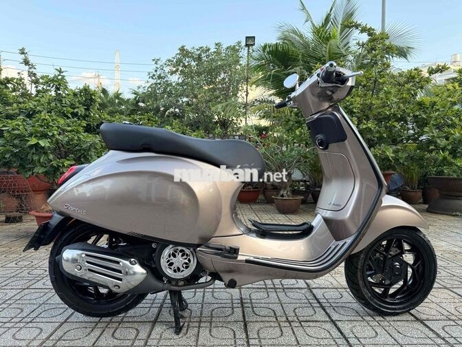 Piaggio Vespa Sprint 150 Tech 2025 Nâu Đồng 4000km