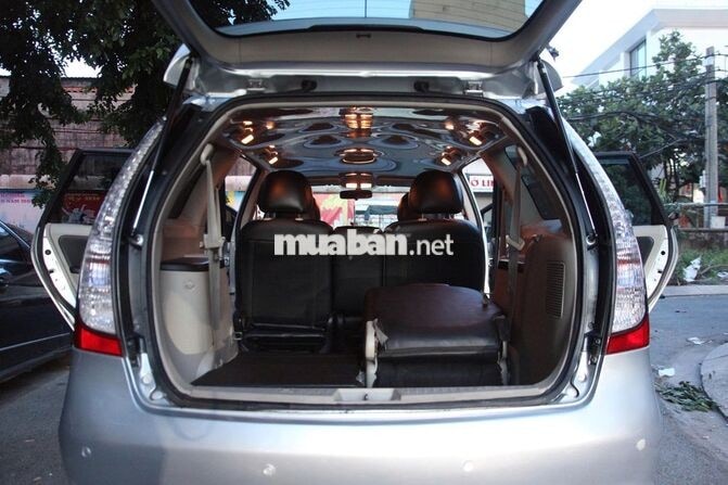 Mitsubishi Grandis 2009 2.4 Mivec Tự động Bạc