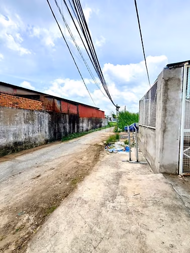 BÁN NHÀ KHO ( ĐƯỢC GIÁ NÀO CŨNG BÁN ĐỂ THU HỒI VỐN )