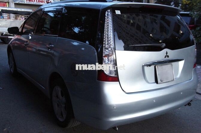 Mitsubishi Grandis 2009 2.4 Mivec Tự động Bạc