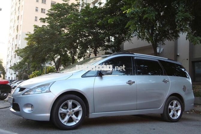 Mitsubishi Grandis 2009 2.4 Mivec Tự động Bạc