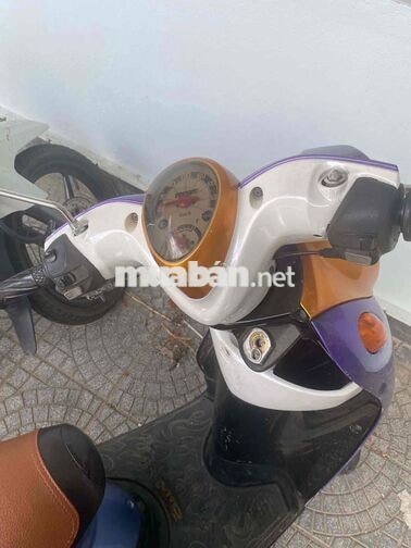 Yamaha Classico Xe tay ga Tím, Vàng, Trắng