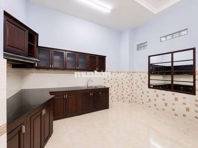 Cho thuê nhà mặt tiền khu họ Lê, phù hợp mở công ty, nhà 2 lầu sạch sẽ