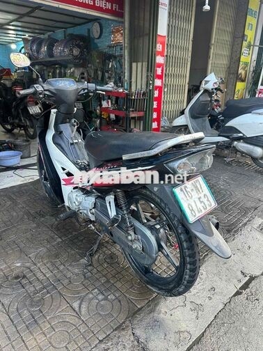 Yamaha Sirius RC vành đúc Đen, Đỏ, Trắng
