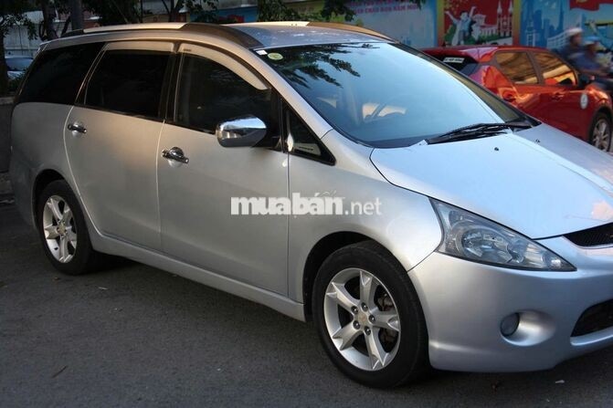 Mitsubishi Grandis 2009 2.4 Mivec Tự động Bạc