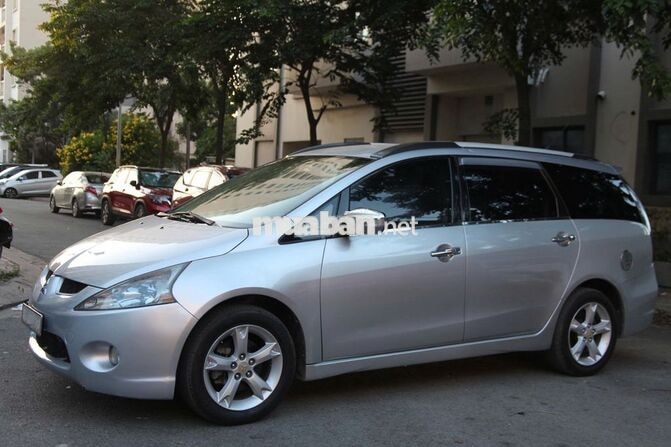 Mitsubishi Grandis 2009 2.4 Mivec Tự động Bạc