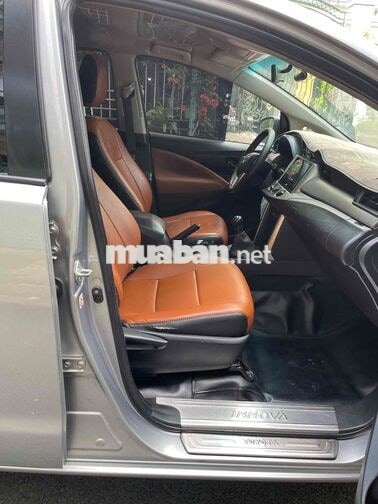 Toyota Innova 2019 Số sàn Bạc 7 chỗ