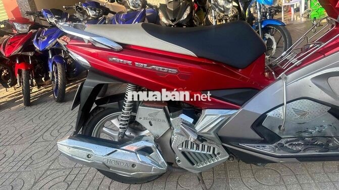 Honda Airblade fi 2016 Đỏ đen ( hỗ trợ góp )