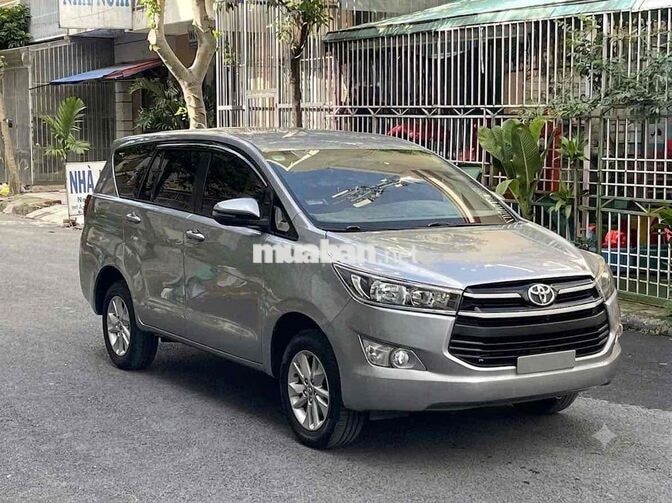 Toyota Innova 2019 Số sàn Bạc 7 chỗ