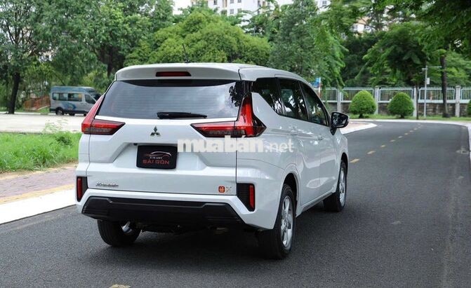 Mitsubishi Xpander 2022 Trắng 7 chỗ