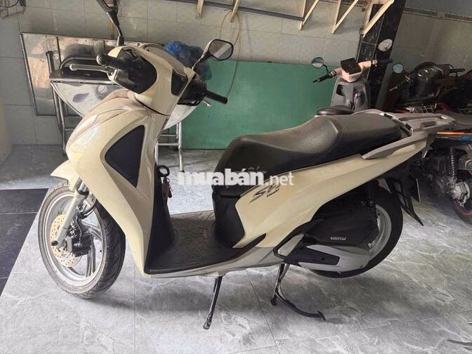 Honda SH 150i 2018 Trắng 1500 km