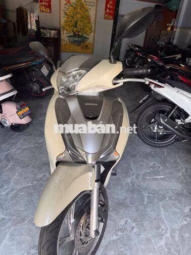 Honda SH 150i 2018 Trắng 1500 km