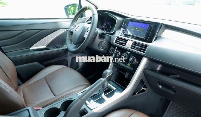 Mitsubishi Xpander 2022 Trắng 7 chỗ