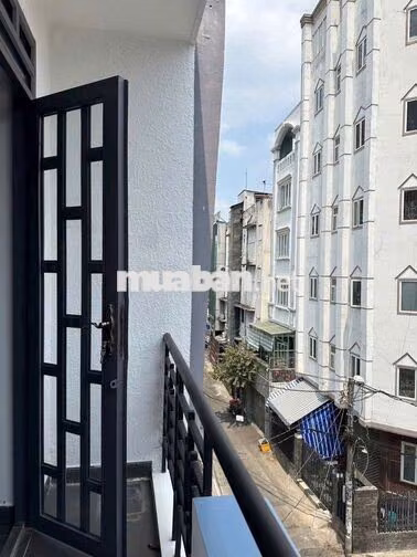PASS PHÒNG 2P RA CẦU NGUYỄN VĂN CỪ
