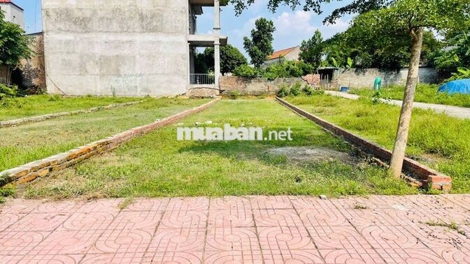 HƠN 1 TỶ Ở HỮU ĐẤT ĐẸP, ĐƯỜNG TO 3 Ô TÔ TRÁNH TẠI XUÂN CẨM. CẠNH KCN
