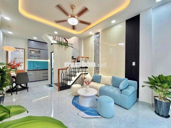 chỉ 1.1.0/M Căn nhà đẹp lung linh sang trọng nội thất cao cấp ng BT
