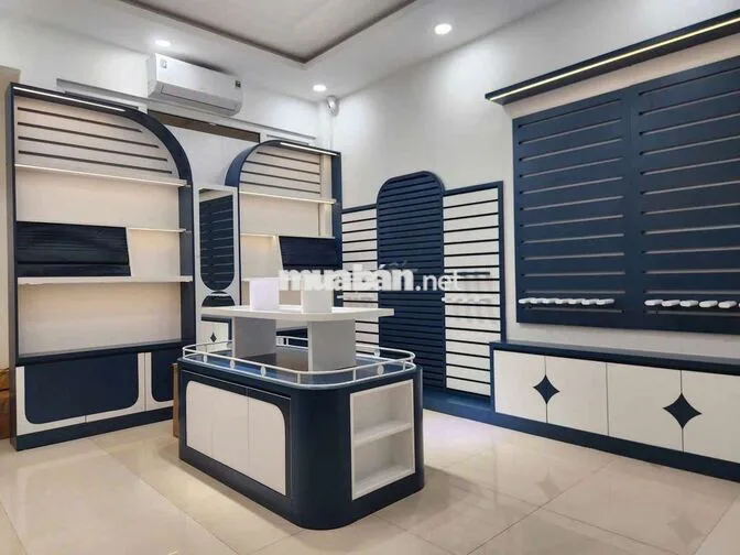 SANG HỢP ĐỒNG NHÀ MẶT TIỀN ĐƯỜNG CHỢ LỚN