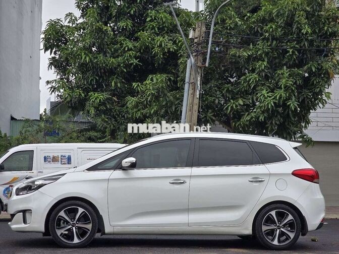 KIA RONDO 2.0L SX 2016 AT XĂNG 44000KM BAOHANH1NAM