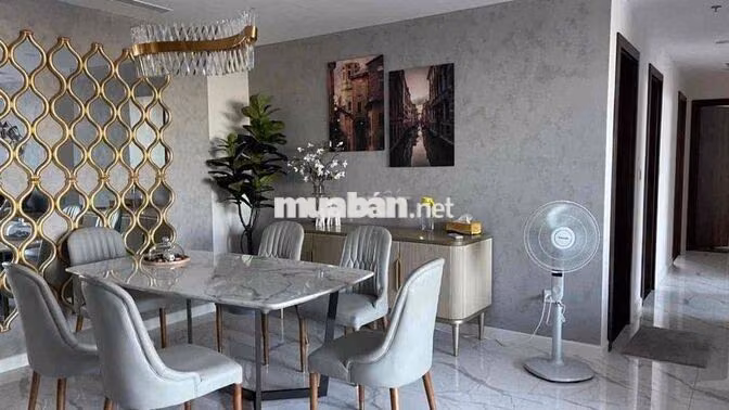 ✅SUNSHINE SKY CIYY D.7 APARTMENT FOR RENT ( 4BR 3WC) Fully furnished
