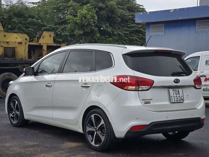 KIA RONDO 2.0L SX 2016 AT XĂNG 44000KM BAOHANH1NAM