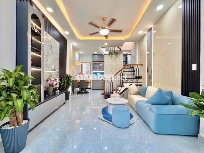 chỉ 1.1.0/M Căn nhà đẹp lung linh sang trọng nội thất cao cấp ng BT