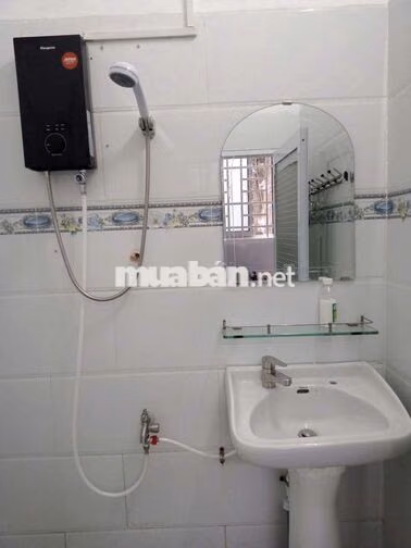 Cho thuê nhà riêng kiên cố, 2 phòng ngủ, có sẵn tiện nghi ở Cồn Khương