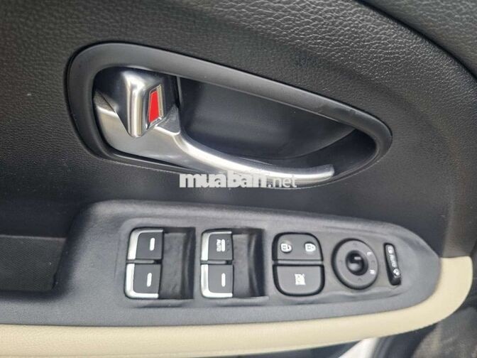 KIA RONDO 2.0L SX 2016 AT XĂNG 44000KM BAOHANH1NAM