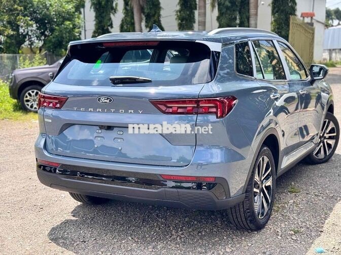 Territory Platinum xe sẵn giao ngay