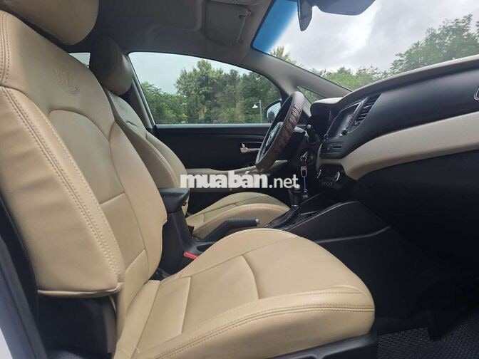 KIA RONDO 2.0L SX 2016 AT XĂNG 44000KM BAOHANH1NAM
