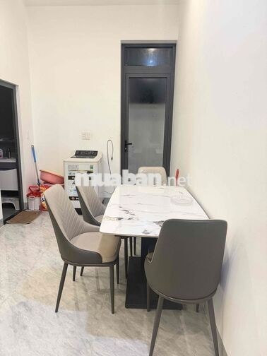 Chính chủ cần bán nhà 🏠  📍gần bệnh viện Phổi Vĩnh Long ✅ Diện tích nhà