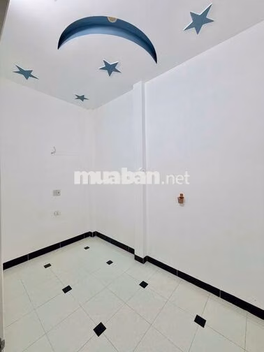 Nhà trệt lầu 3PN hẻm đường Võ Văn Kiệt chỉ 5 triệu