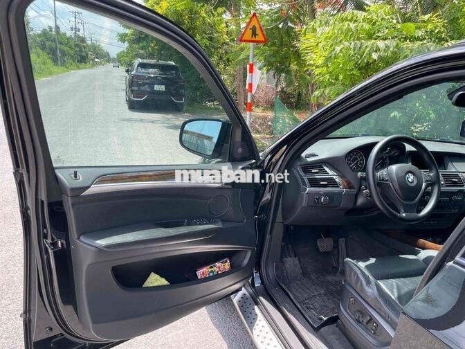 BMW X5 5 chỗ màu Đen