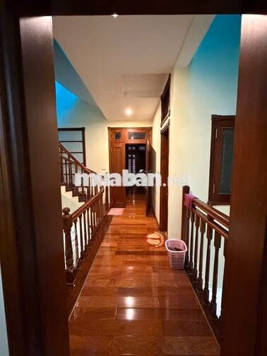 Nhà liền kề ngõ 37 phố Trần Kim Xuyến, 75M x 5 tầng nhà đẹp, đủ đồ Nt