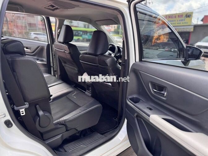 Toyota Veloz CVT 2023 Trắng Tự động