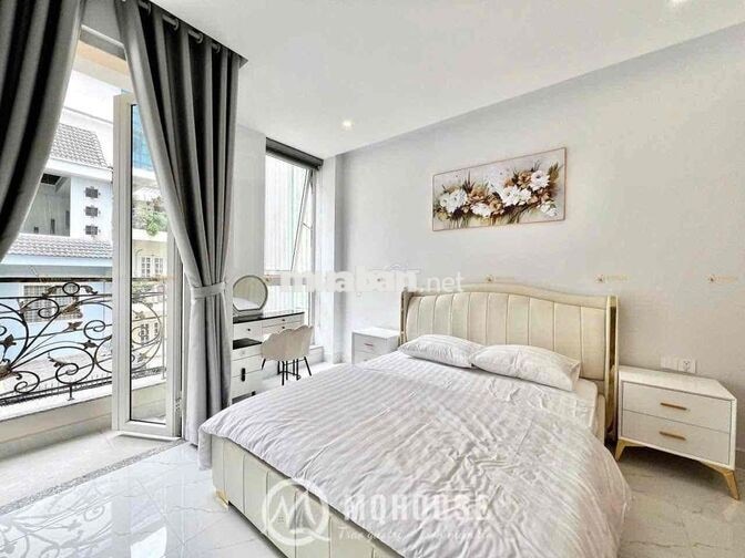 CHDV full nội thất 1pn và stu ban công ngay sân bay Tân Sơn Nhất