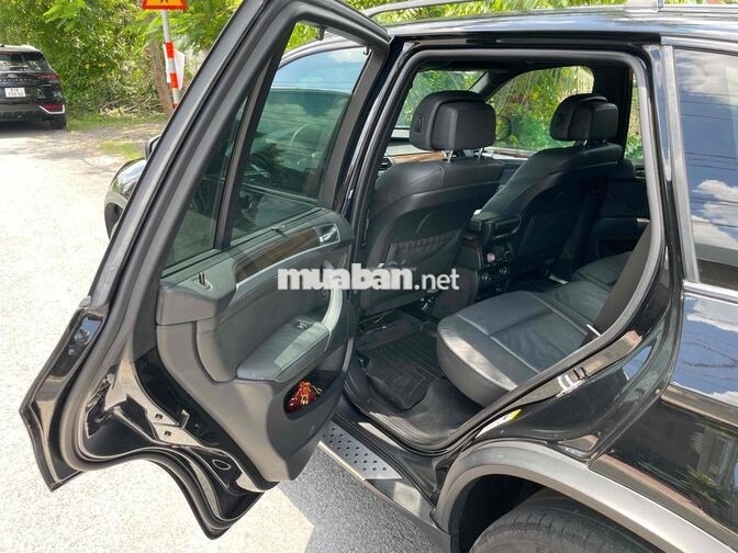 BMW X5 5 chỗ màu Đen