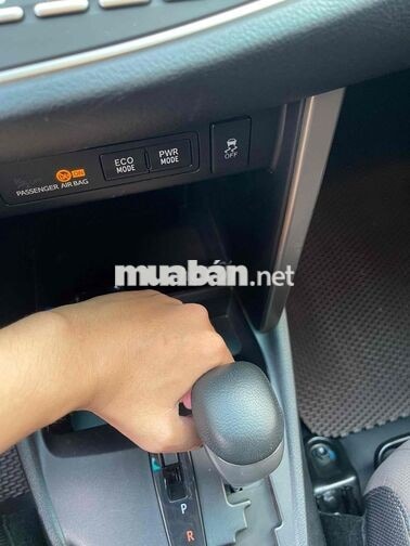 Toyota innova 2.0G 2023 / Giá thương lượng